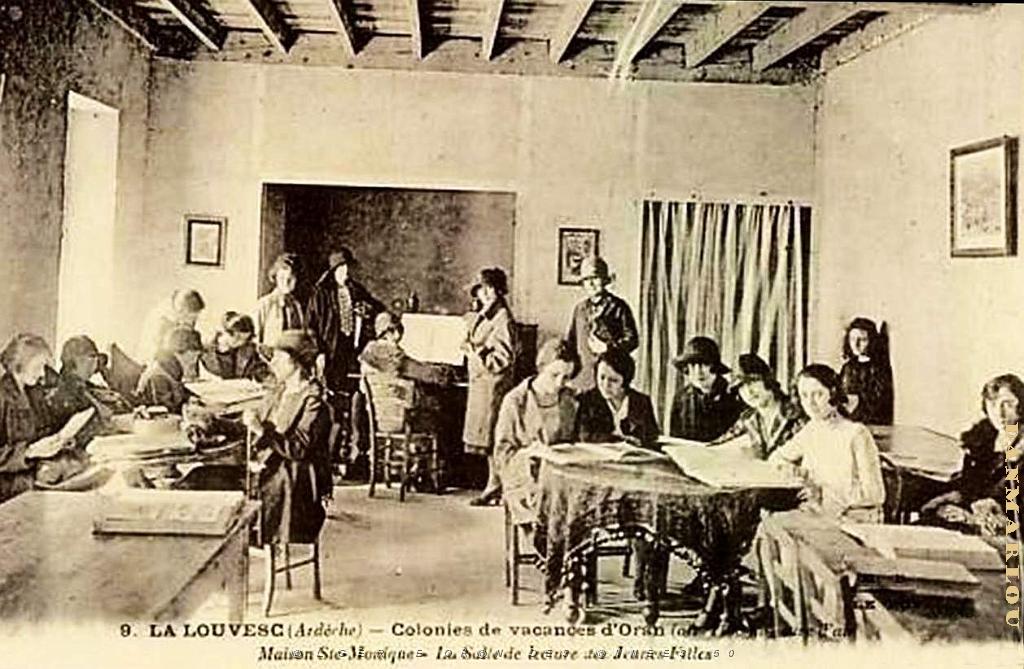 COLO LALOUVESC ARDECHE DES DAMES AFRICAINES (14).jpg